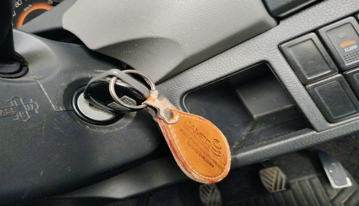 2011 Maruti Wagon R 1.0 VXI, Petrol, Manual, 1,11,327 km, interior