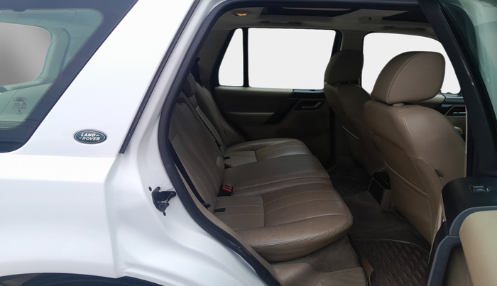 2014 Landrover Freelander 2 TD4 SE, Diesel, Automatic, 1,23,571 km, interior
