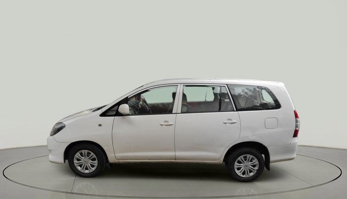2011 Toyota Innova G1 2.5, Diesel, Manual, 2,53,780 km, exterior
