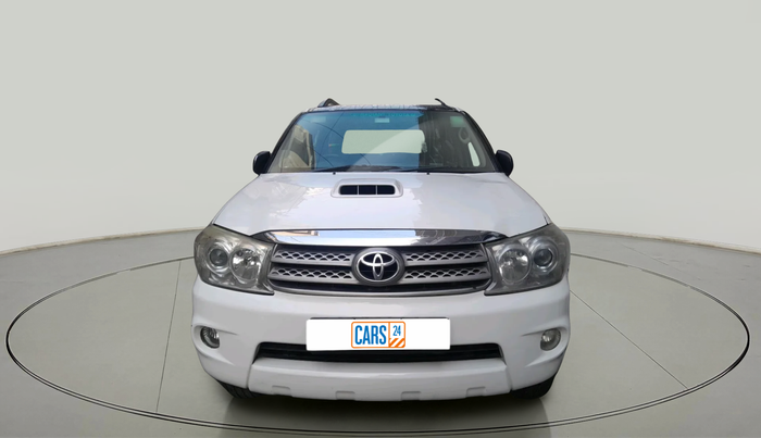 2010 Toyota Fortuner 3.0 4X4 MT, Diesel, Manual, 1,81,744 km, exterior