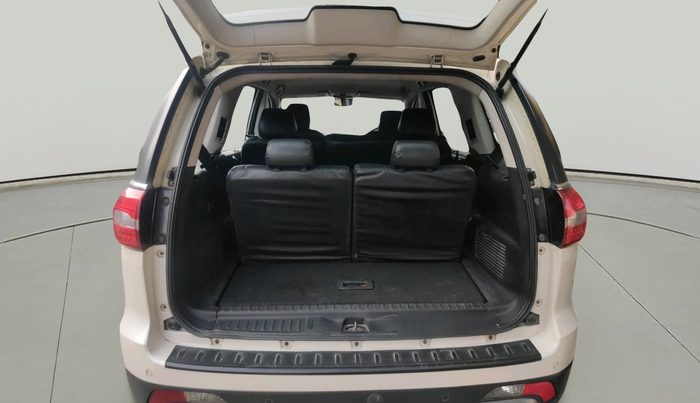 2017 Tata Hexa XM 4X2 7 STR, Diesel, Manual, 1,06,622 km, exterior