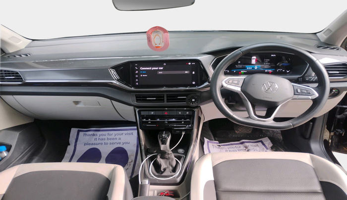 2024 Volkswagen TAIGUN TOPLINE 1.0 TSI AT, Petrol, Automatic, 3,074 km, interior