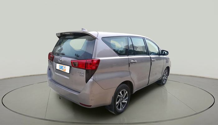 2022 Toyota Innova Crysta 2.7 GX AT 7 STR, Petrol, Automatic, 40,508 km, exterior