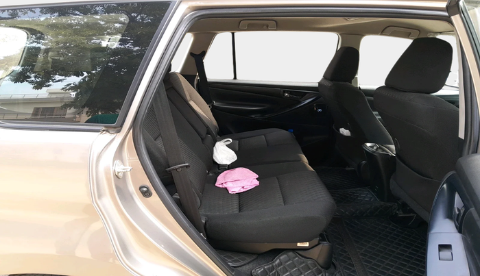 2022 Toyota Innova Crysta 2.7 GX AT 7 STR, Petrol, Automatic, 40,508 km, interior