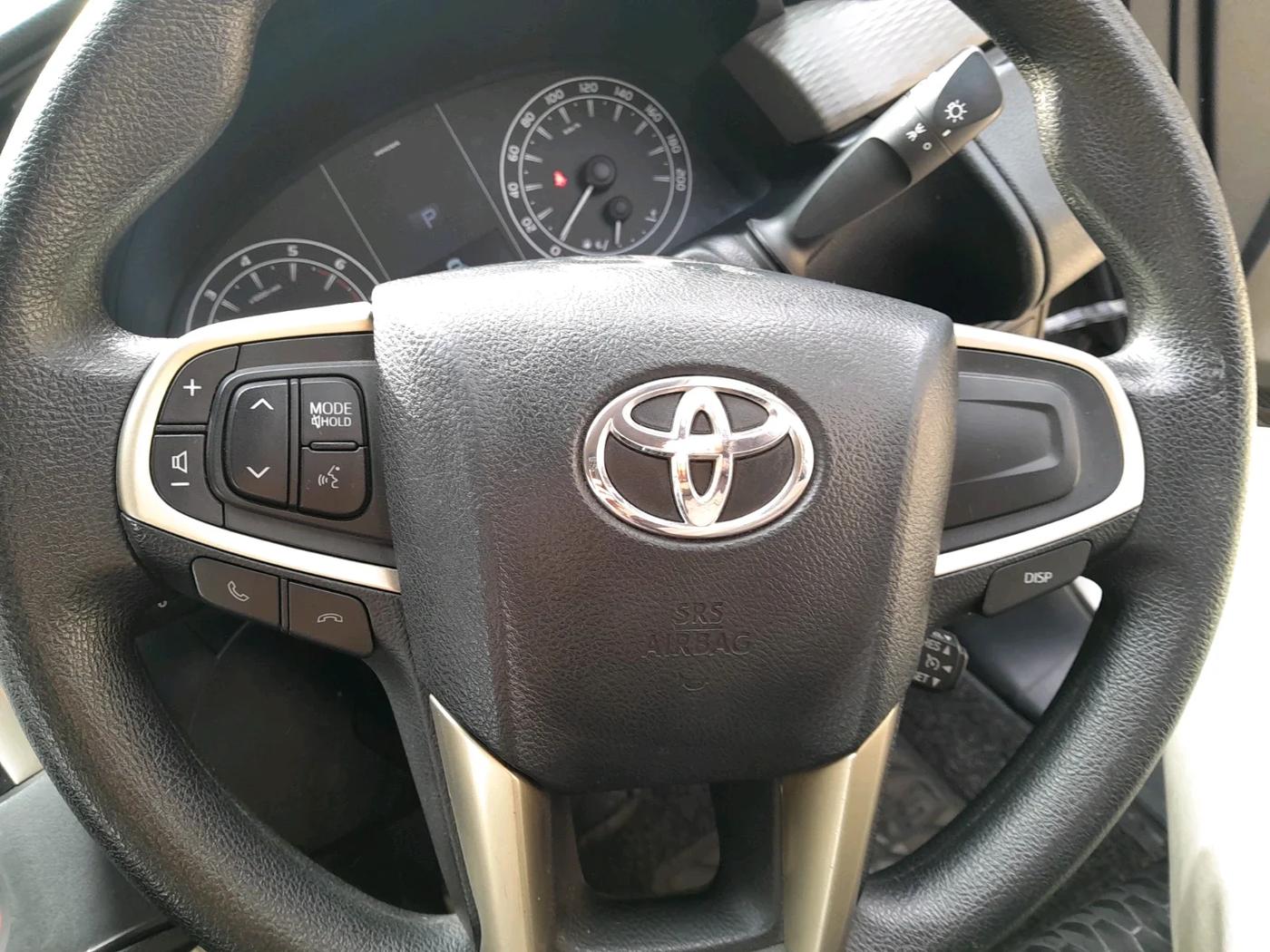 2022 Toyota Innova Crysta 2.7 GX AT 7 STR, Petrol, Automatic, 41,750 km, interior