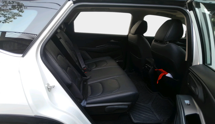 2025 MG HECTOR Snowstorm 1.5 Turbo CVT, Petrol, Automatic, 14,838 km, interior