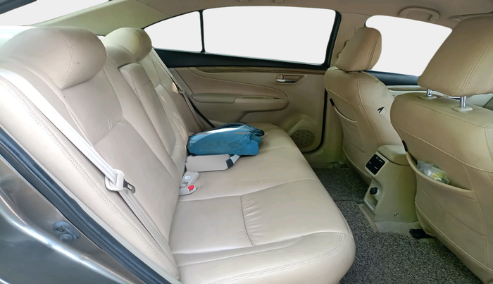 2020 Maruti Ciaz SIGMA 1.5 SHVS MT  PETROL, Petrol, Manual, 21,549 km, interior