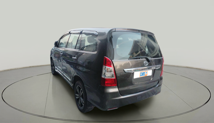 2012 Toyota Innova 2.5 GX 7 STR, Diesel, Manual, 1,44,547 km, exterior