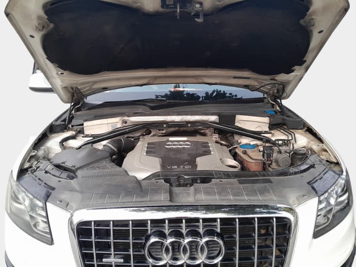 2011 Audi Q5 3.0 TDI QUATTRO, Diesel, Automatic, 1,11,237 km, exterior