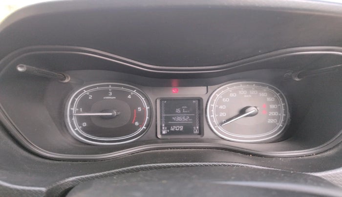 2018 Maruti Vitara Brezza LDI, Diesel, Manual, 43,652 km, interior