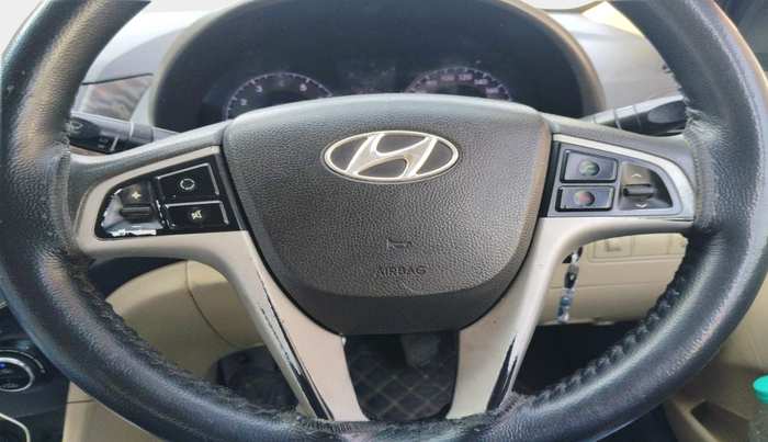 2011 Hyundai Verna FLUIDIC 1.6 VTVT SX, Petrol, Manual, 74,777 km, interior