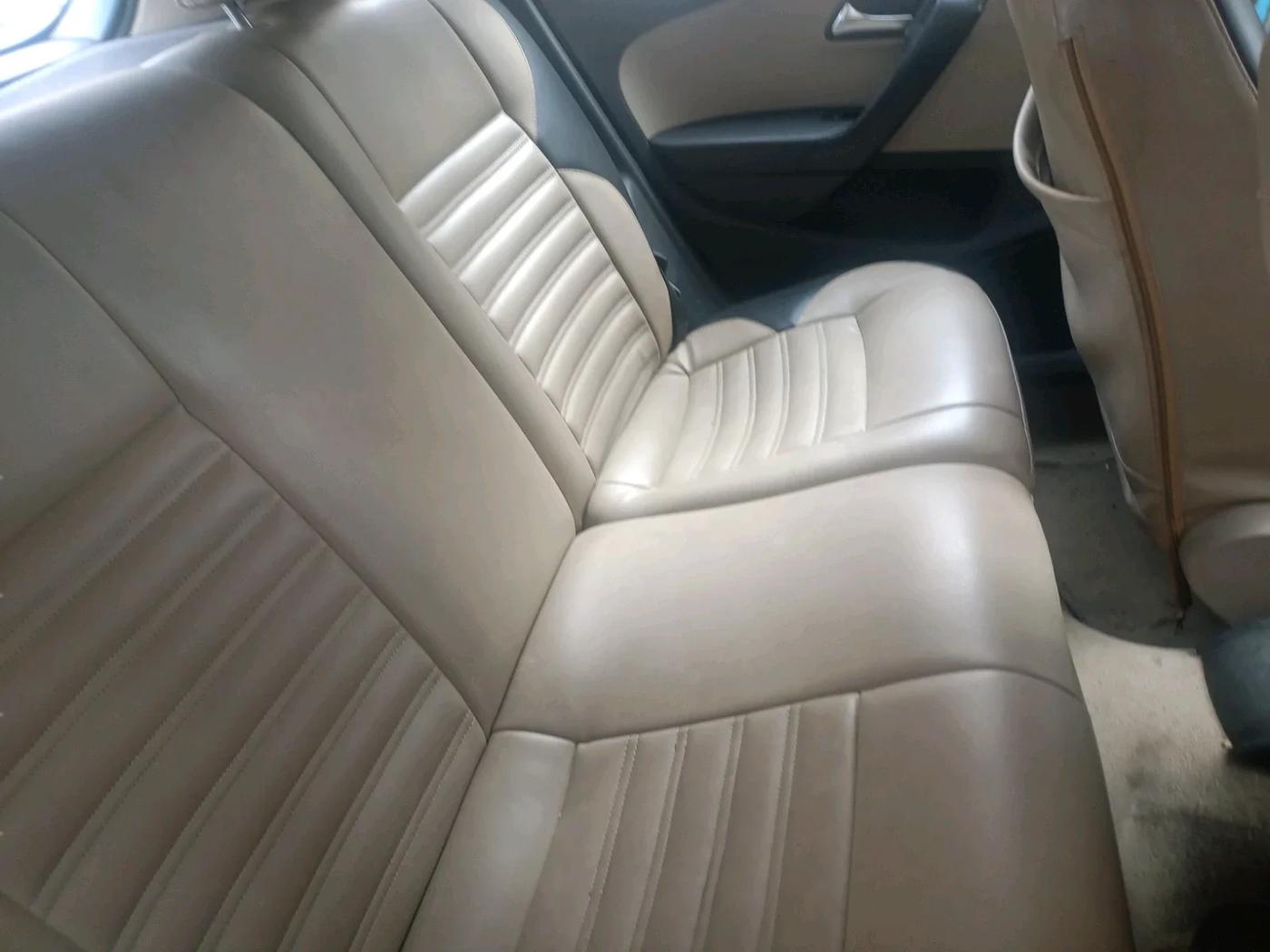 2012 Volkswagen Polo COMFORTLINE 1.2L, Diesel, Manual, 86,940 km, interior