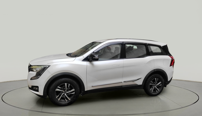 2021 Mahindra XUV700 AX 5 D MT 7 STR, Diesel, Manual, 82,405 km, exterior