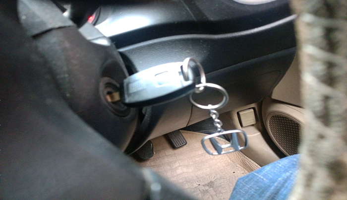 2014 Honda Mobilio 1.5L I-VTEC V, Petrol, Manual, 1,81,049 km, interior