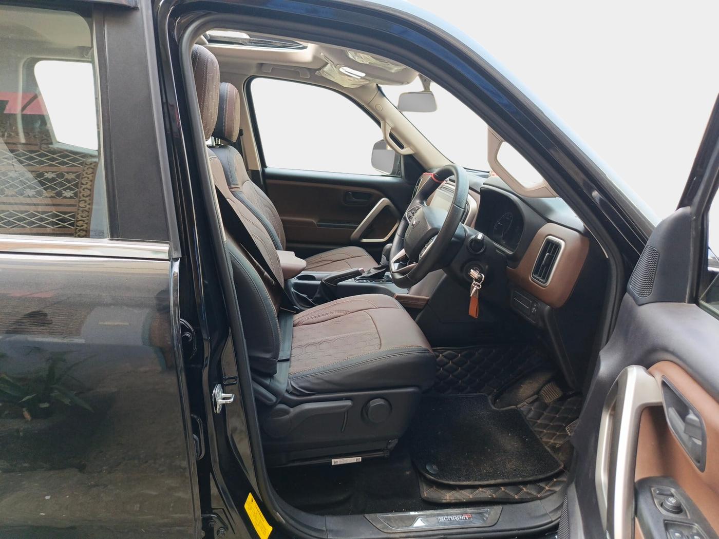 2023 Mahindra SCORPIO-N Z6 DIESEL AT 2WD 7 STR, Diesel, Automatic, 21,811 km, interior