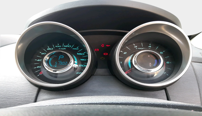 2018 Mahindra XUV500 W9 AT, Diesel, Automatic, 51,902 km, interior