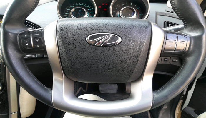 2018 Mahindra XUV500 W9 AT, Diesel, Automatic, 51,902 km, interior