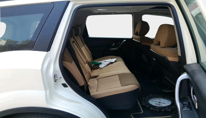 2018 Mahindra XUV500 W9 AT, Diesel, Automatic, 51,902 km, interior