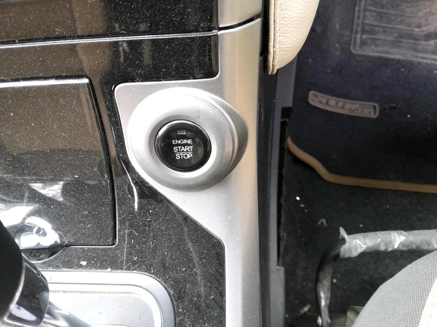 2018 Mahindra XUV500 W9 AT, Diesel, Automatic, 51,902 km, interior