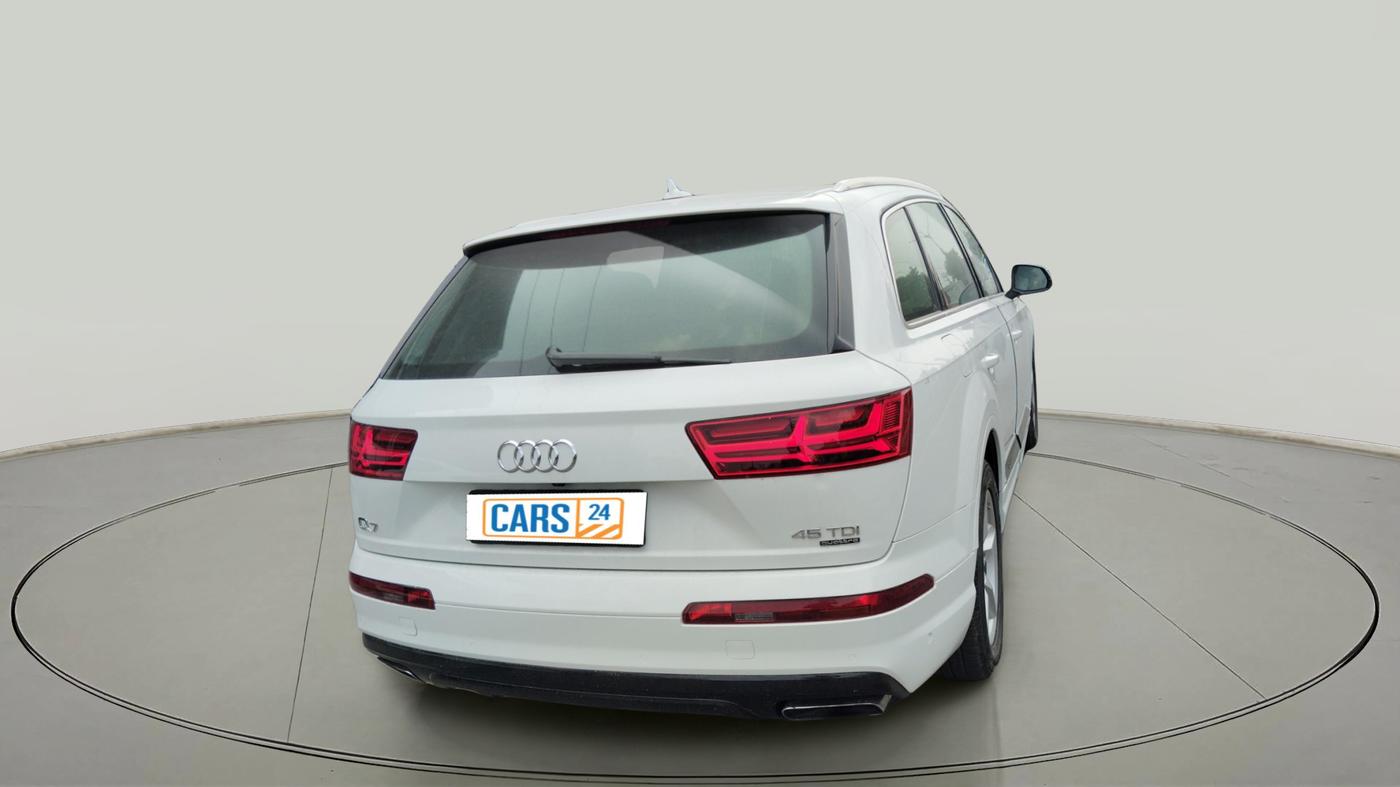 2015 Audi Q7 45 TDI TECHNOLOGY PLUS SUNROOF, Diesel, Automatic, 1,58,015 km, exterior