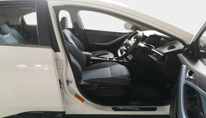 2024 Tata Curvv Creative Plus S 1.2 Petrol 6MT, Petrol, Manual, 6,670 km, interior