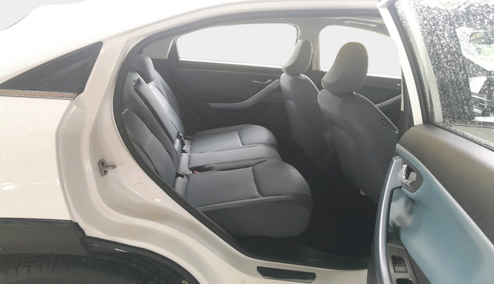 2024 Tata Curvv Creative Plus S 1.2 Petrol 6MT, Petrol, Manual, 6,670 km, interior
