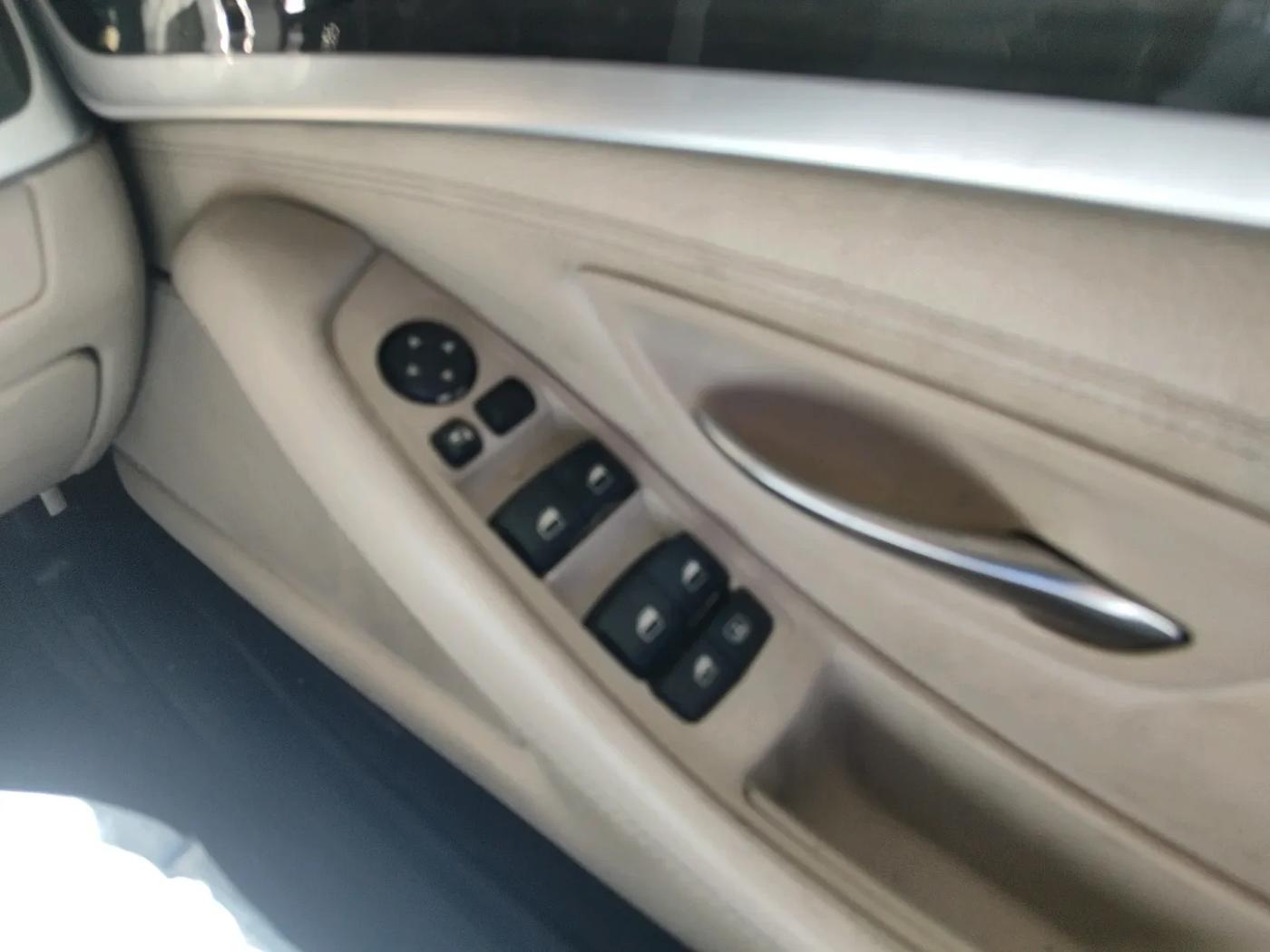 2012 BMW 5 Series 520D 2.0, Diesel, Automatic, 32,558 km, interior