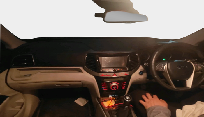 2022 Mahindra XUV300 W8 (O) 1.5 DIESEL, Diesel, Manual, 21,485 km, interior