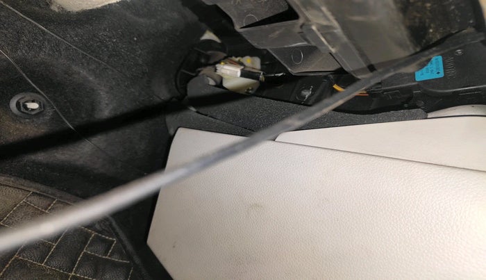 2022 Mahindra XUV300 W8 (O) 1.5 DIESEL, Diesel, Manual, 21,485 km, interior