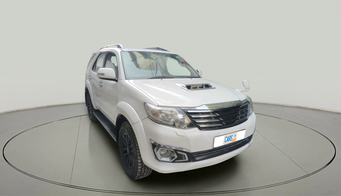 2014 Toyota Fortuner 3.0 4X2 AT, Diesel, Automatic, 63,886 km, exterior