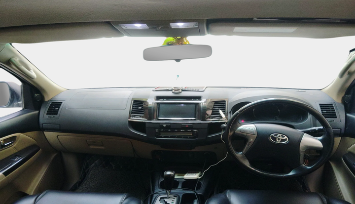 2014 Toyota Fortuner 3.0 4X2 AT, Diesel, Automatic, 63,886 km, interior