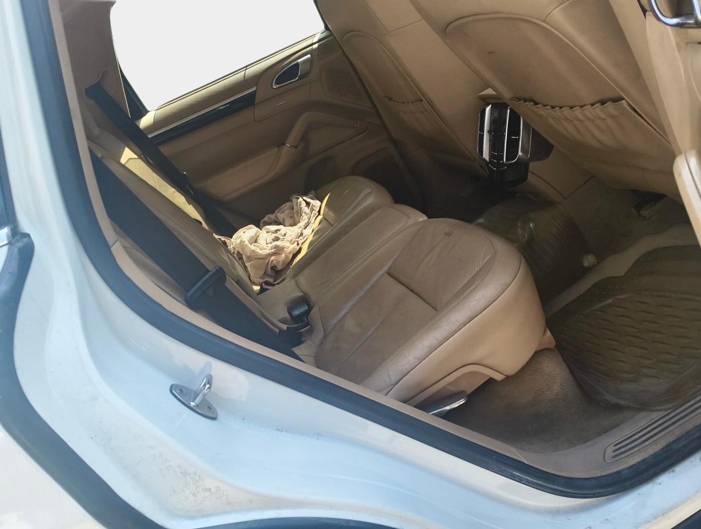 2012 Porsche Cayenne DIESEL, Diesel, Automatic, 90,700 km, interior
