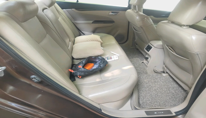 2017 Maruti Ciaz ALPHA DIESEL 1.3, Diesel, Manual, 2,28,488 km, interior