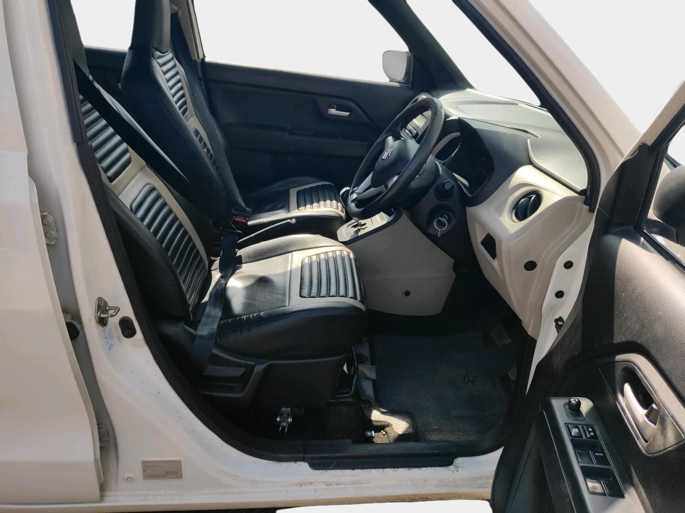 2021 Maruti New Wagon-R VXI 1.0 AMT, Petrol, Automatic, 81,664 km, interior