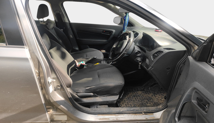 2017 Maruti Vitara Brezza VDI (O), Diesel, Manual, 1,32,473 km, interior