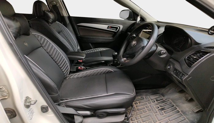 2021 Toyota URBAN CRUISER HIGH GRADE MT, Petrol, Manual, 7,40,000 km, interior