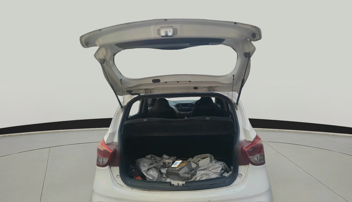 2017 Hyundai Grand i10 SPORTZ 1.2 KAPPA VTVT, Petrol, Manual, 32,779 km, exterior