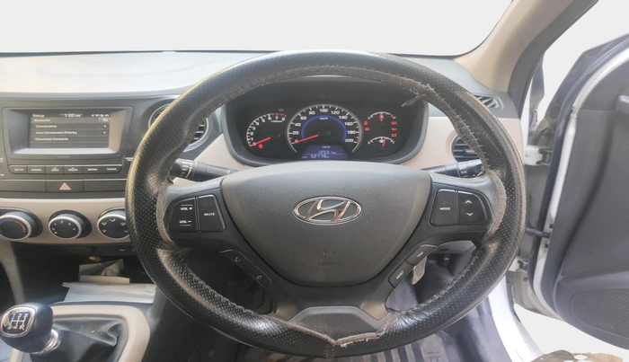 2017 Hyundai Grand i10 SPORTZ 1.2 KAPPA VTVT, Petrol, Manual, 32,779 km, interior