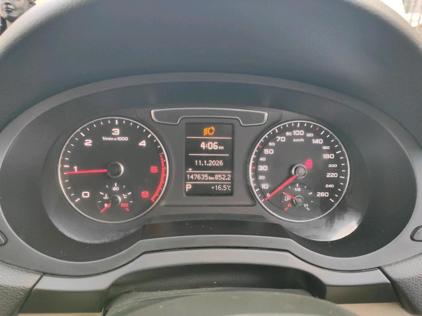 2017 Audi Q3 2.0 TDI PREMIUM, Diesel, Automatic, 1,47,635 km, interior