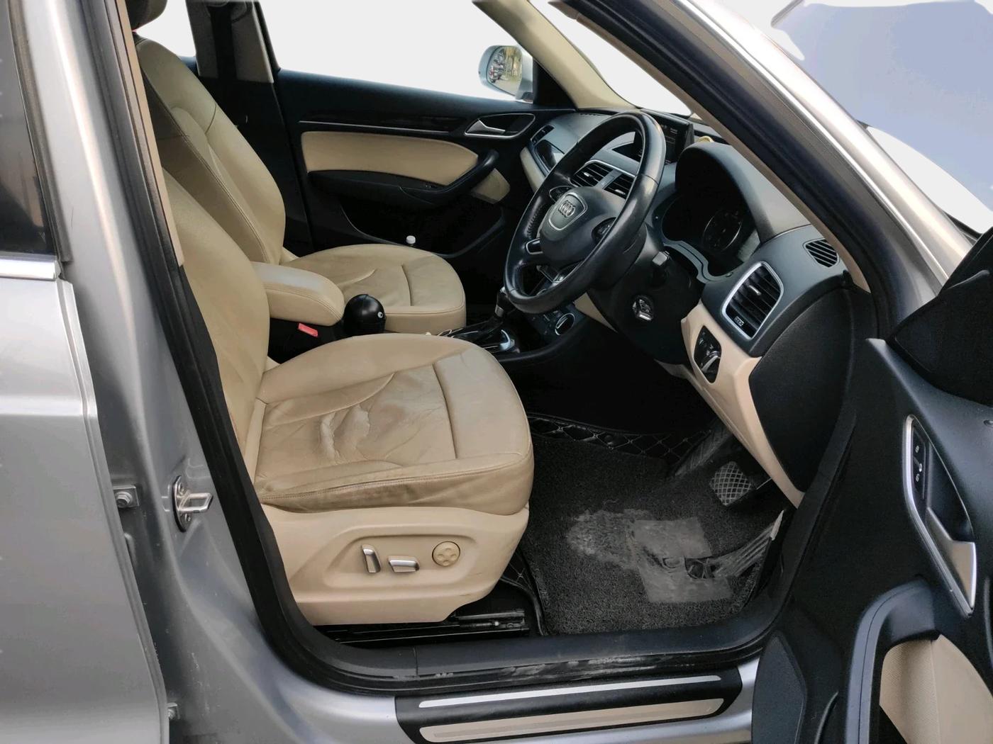 2017 Audi Q3 2.0 TDI PREMIUM, Diesel, Automatic, 1,47,635 km, interior