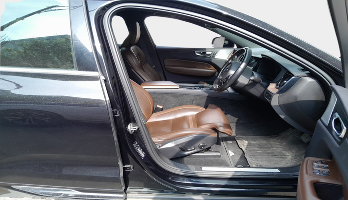 2021 Volvo XC 60 D5 INSCRIPTION, Diesel, Automatic, 57,173 km, interior