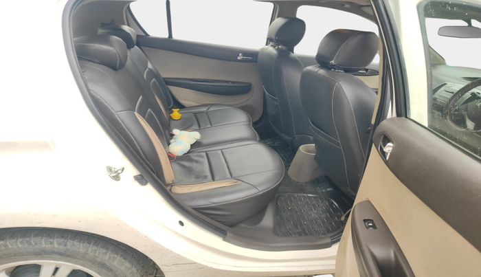 2012 Hyundai i20 SPORTZ 1.2, Petrol, Manual, 79,538 km, interior