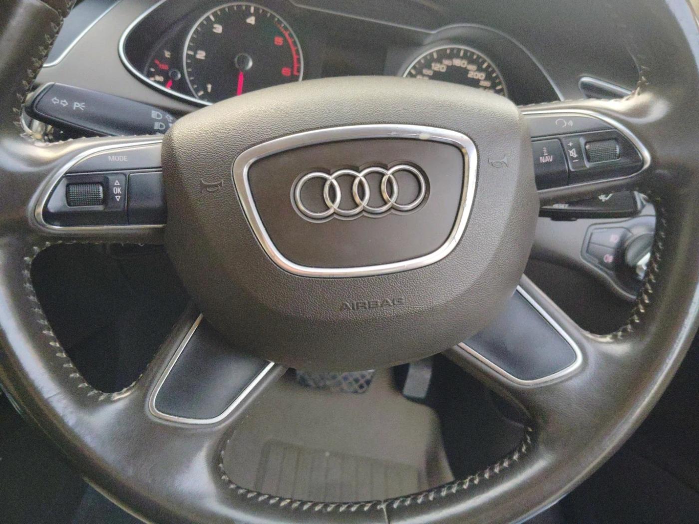 2013 Audi A4 2.0 TDI, Diesel, Automatic, 52,605 km, interior