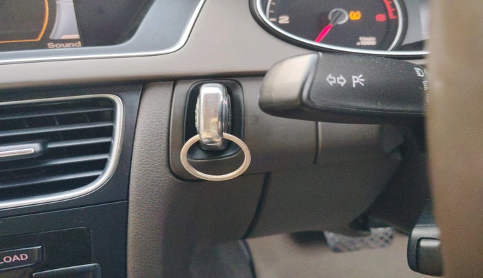 2013 Audi A4 2.0 TDI, Diesel, Automatic, 52,605 km, interior