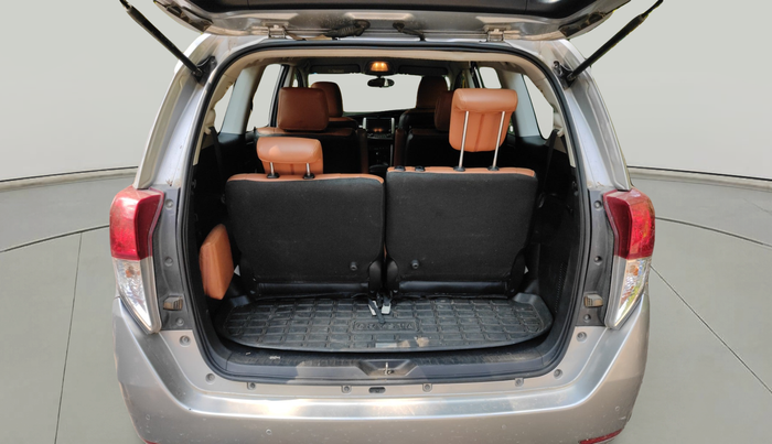 2021 Toyota Innova Crysta 2.4 VX 7 STR, Diesel, Manual, 80,104 km, exterior