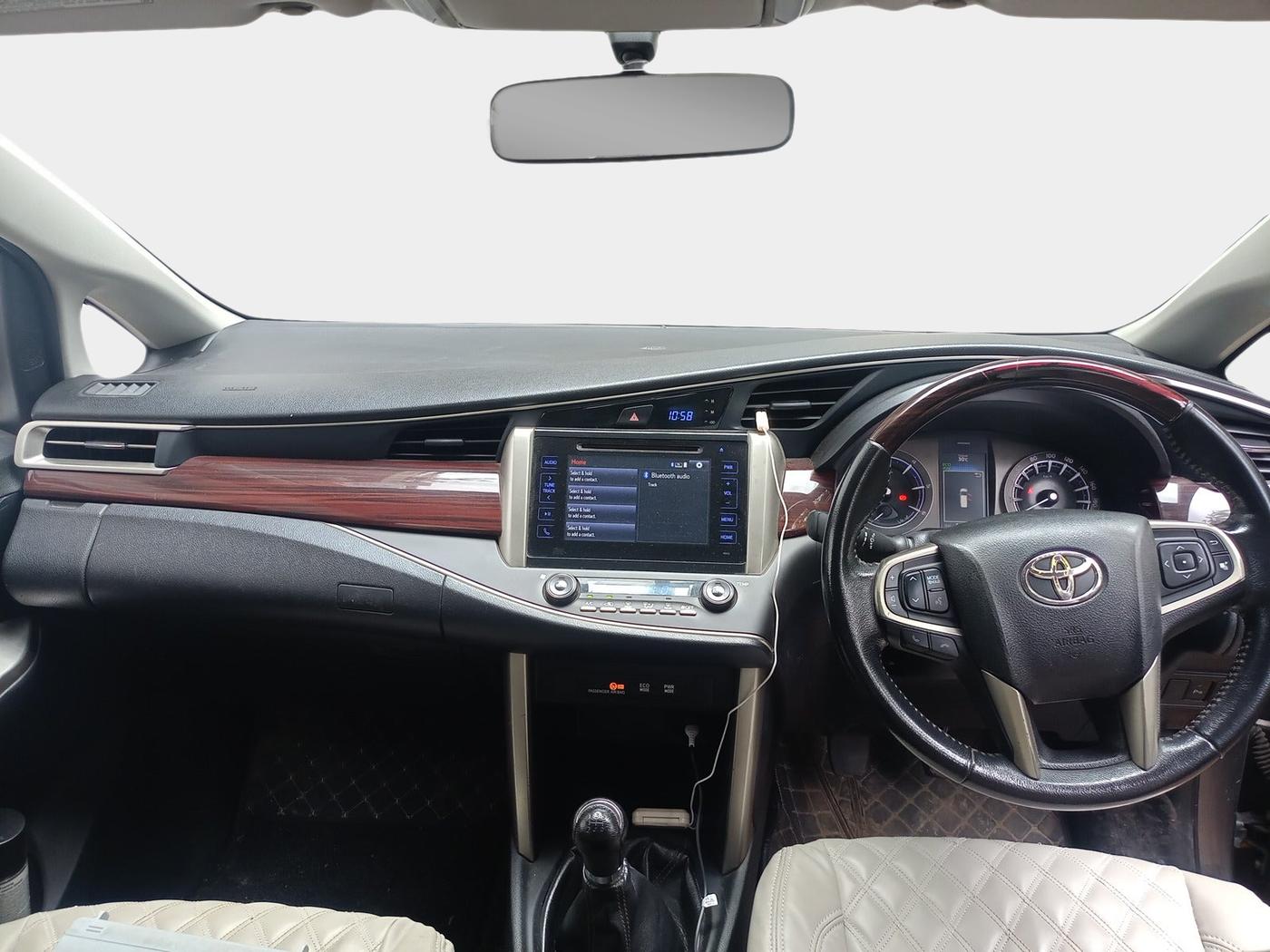 2016 Toyota Innova Crysta 2.4 VX 8 STR, Diesel, Manual, 1,49,830 km, interior