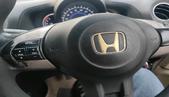 2015 Honda Amaze 1.5L I-DTEC S, Diesel, Manual, 1,23,343 km, interior