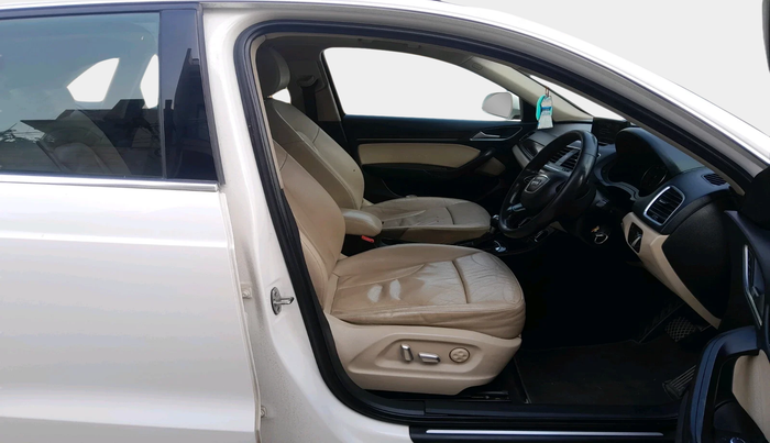 2017 Audi Q3 2.0 TDI PREMIUM, Diesel, Automatic, 88,089 km, interior