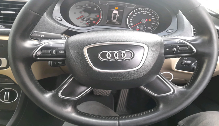 2017 Audi Q3 2.0 TDI PREMIUM, Diesel, Automatic, 88,089 km, interior