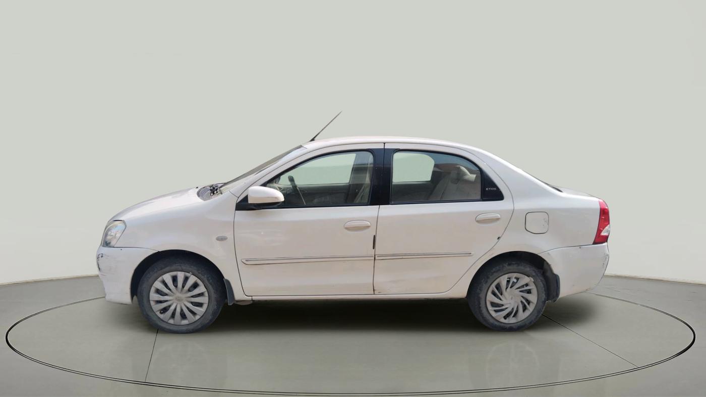 2013 Toyota Etios GD SP, Diesel, Manual, 1,62,000 km, exterior